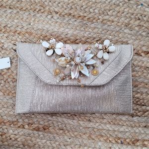 Iris Lane Shell Beaded Floral Coutch Crossbody Handbag